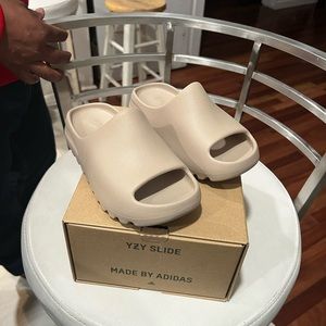 Size 3 Yeezy slides. Brand new never wore